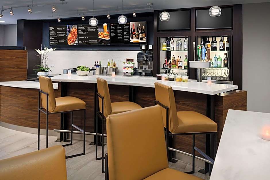 Courtyard by Marriott Miami Aventura Mall