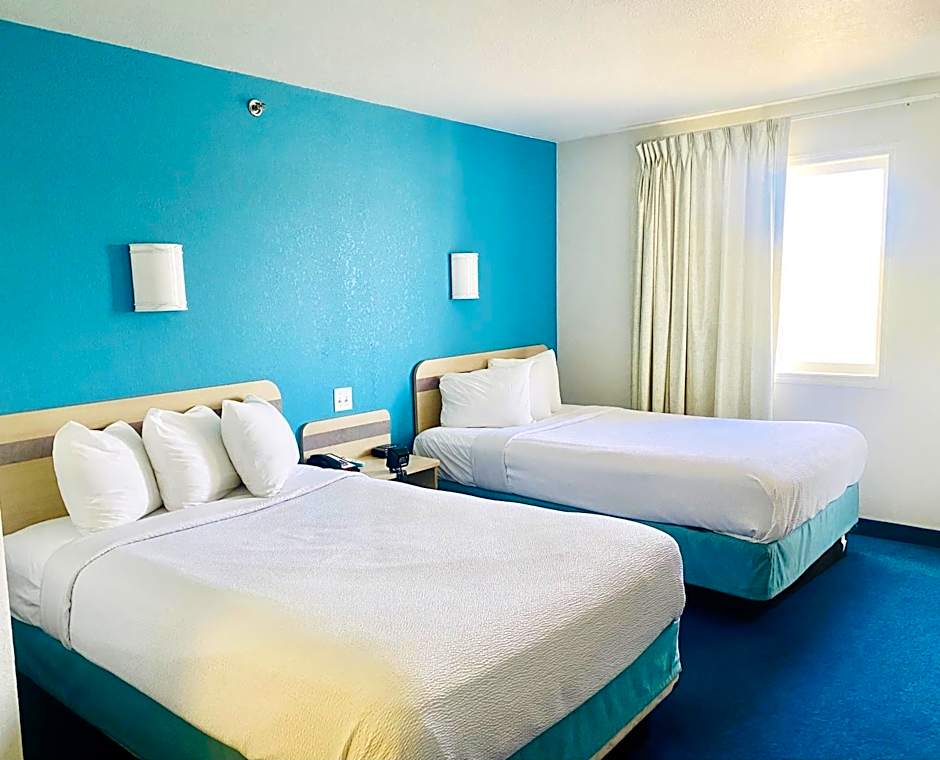 Motel 6-Red Deer, AB