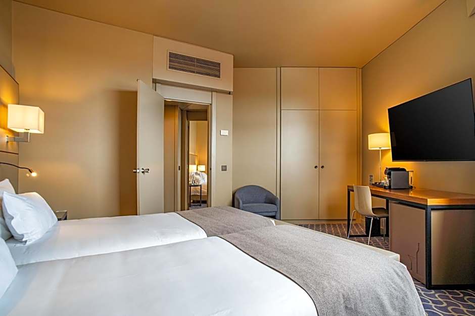 Hotel Dom Henrique - Downtown