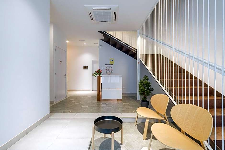 Gorgeous Apt with a Large Private Terrace