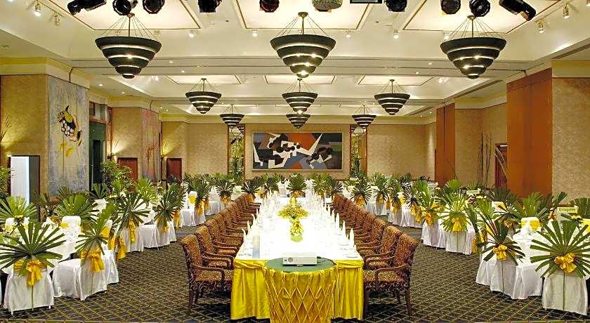 The Royal Paradise Hotel & Spa