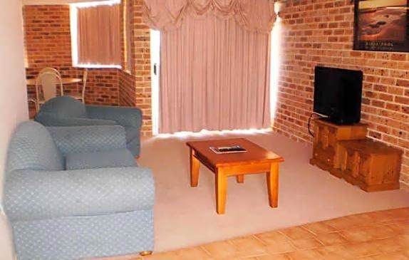 Lake Haven Motor Inn