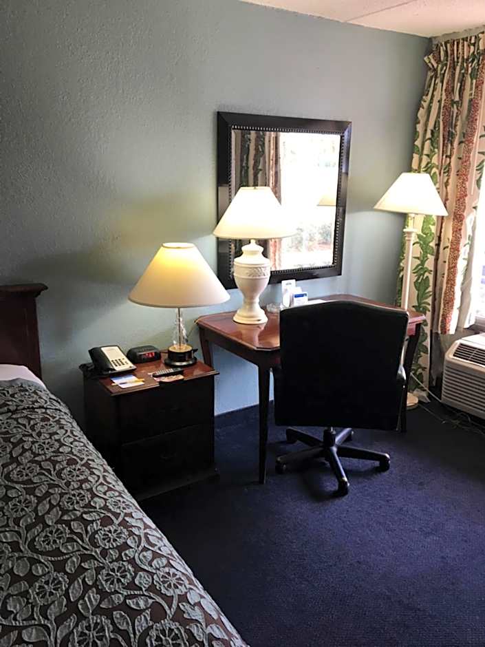 Days Inn by Wyndham Orlando Airport Florida Mall – Orlando, FL