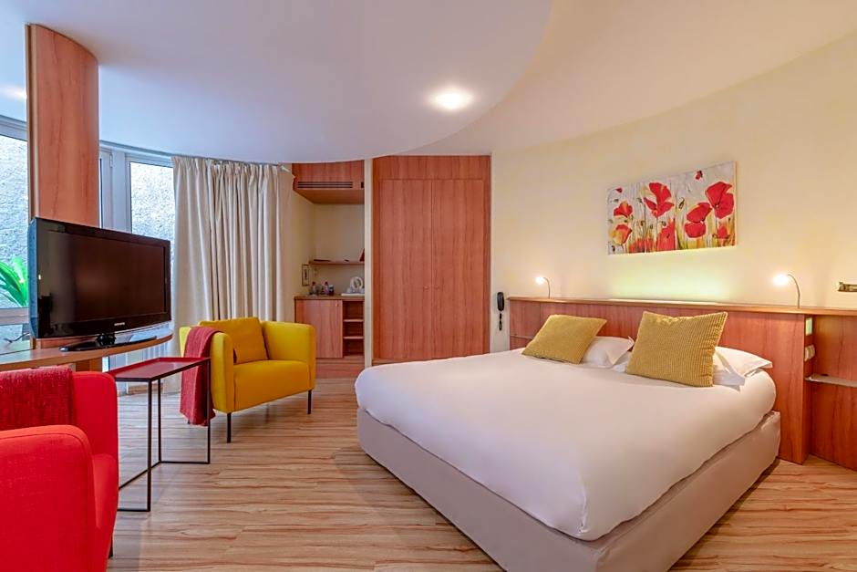 Auberge du Poids Public Logis Hotel