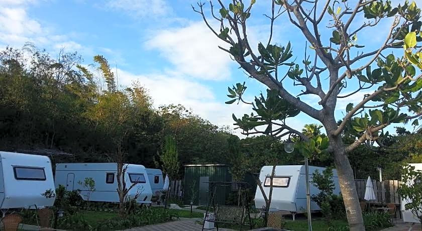 Kenting Houbihu Camping Car