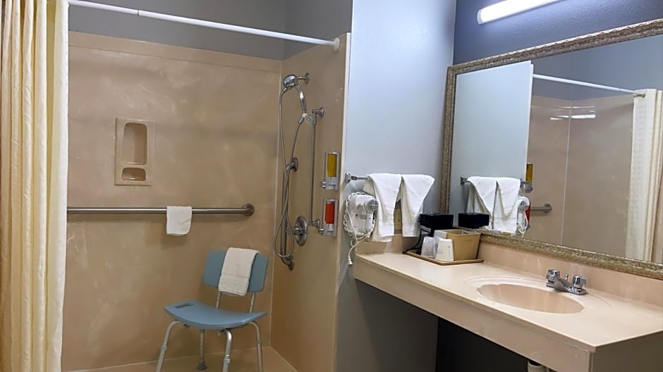 Days Inn by Wyndham North Little Rock Maumelle