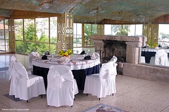 Hotel De La Borda