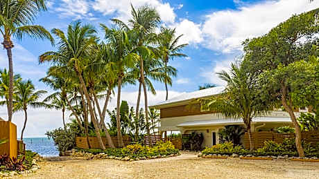 La Siesta Resort & Villas