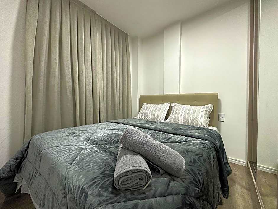 LA02- 2 Suítes +1Quarto | Jacuzzi | Churrasqueira