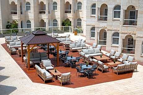 Naveh Tamar - Mehadrin Kosher suitable for Ultra-Orthodox guests