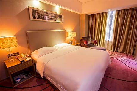 Superior Queen Room