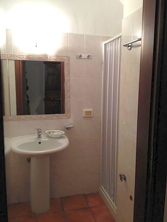 Photo 1 of 4 of Maisonette