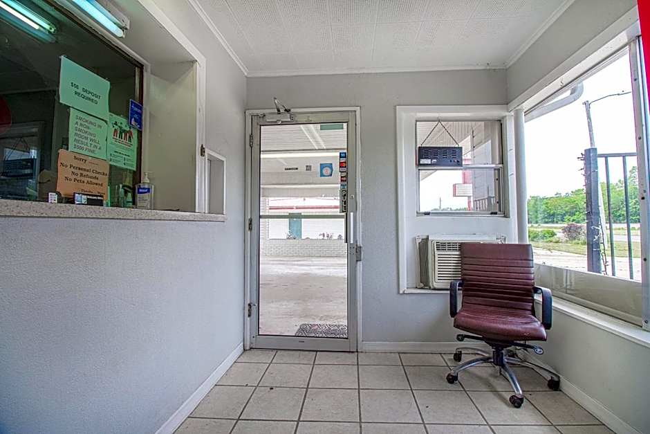 OYO Hotel McAlester OK S Main St