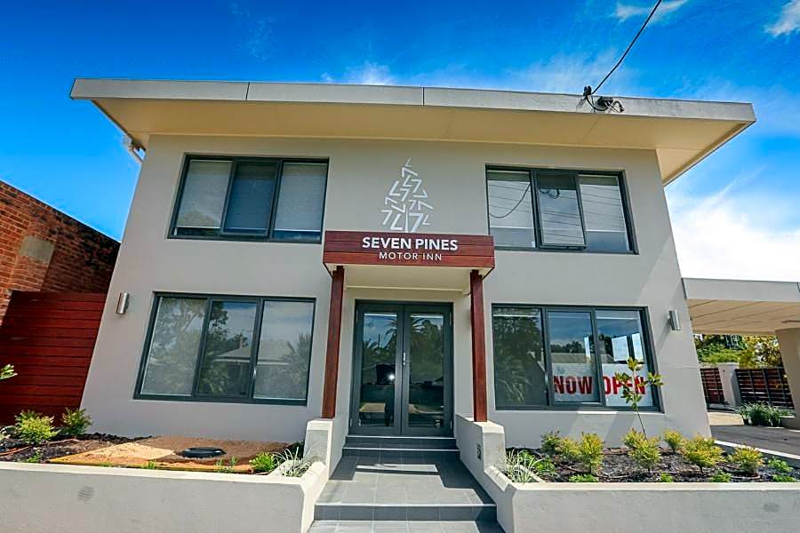 Seven Pines Motor Inn
