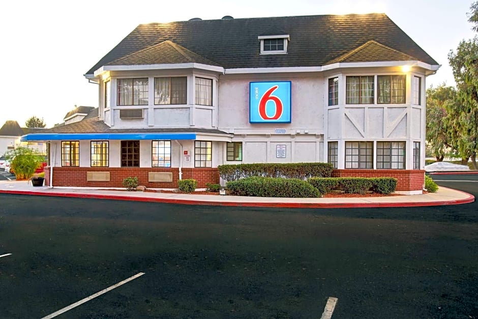 Motel 6 Fremont, CA ? North