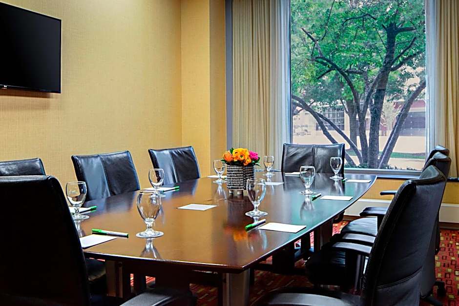 Courtyard by Marriott Grand Rapids Downtown