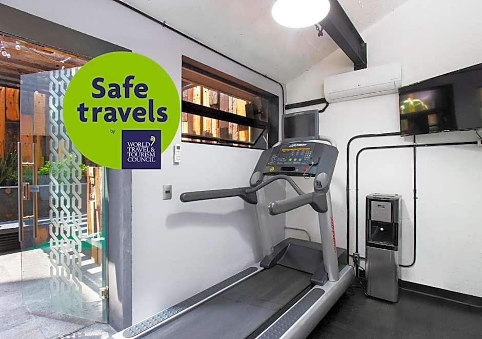 Hotel MX aeropuerto CDMX Trademark Collection by Wyndham