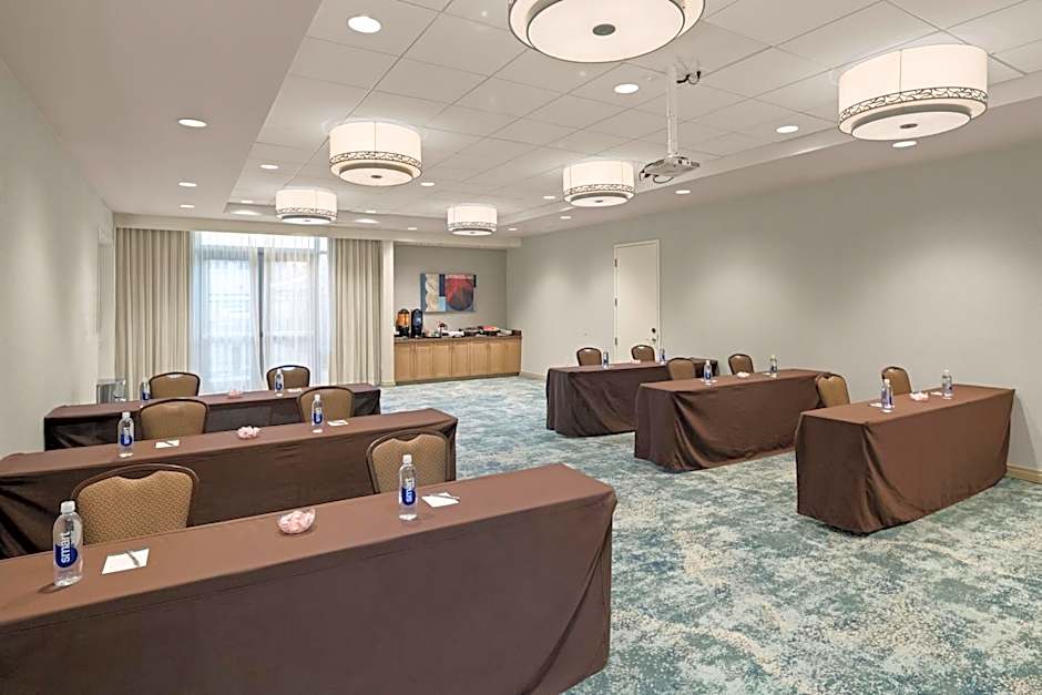 Homewood Suites by Hilton Anaheim Resort