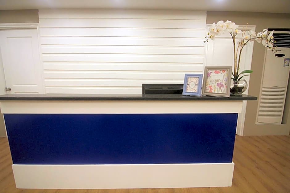 Bryan Condo Suites Makati near Airport