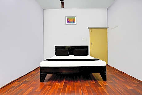 Hotel O Golden Guest House