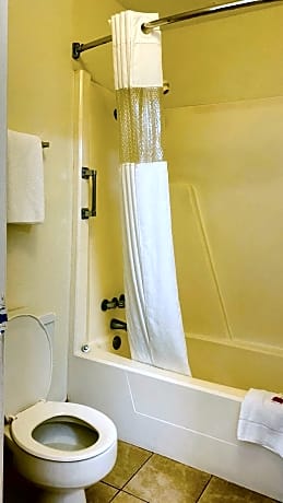 Double Room with Two Double Beds - Non-Smoking