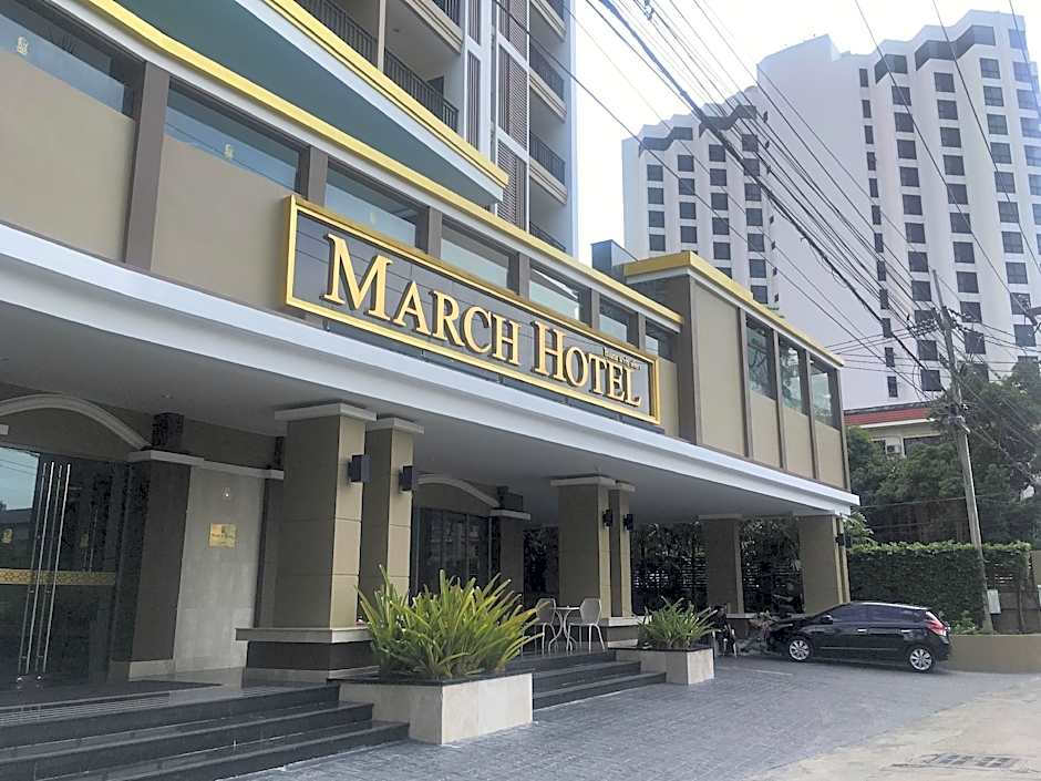 March Hotel