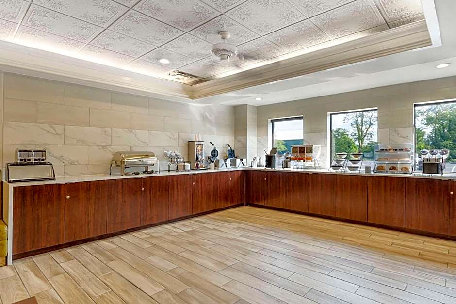Comfort Inn & Suites Lavale