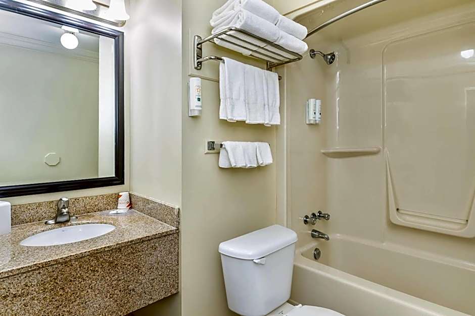 Quality Inn & Suites