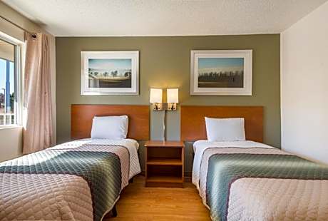 Studio Room with Two Twin Beds Non-Smoking