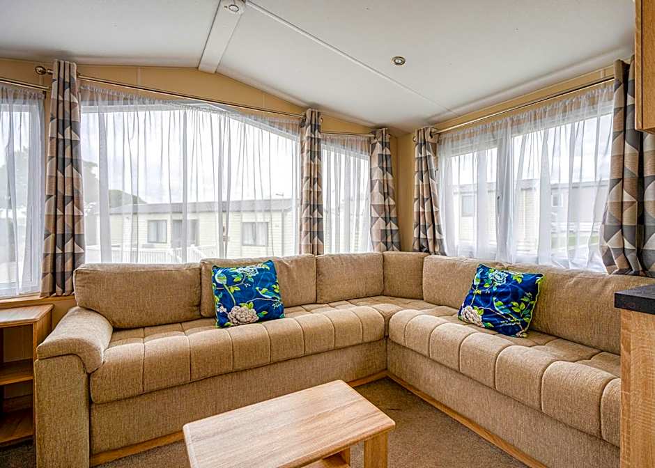 Meadow Lakes Holiday Park