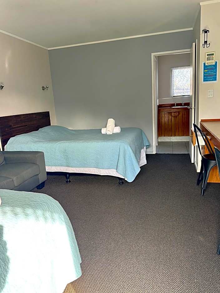 Papakura Pioneer Motor Lodge & Motel
