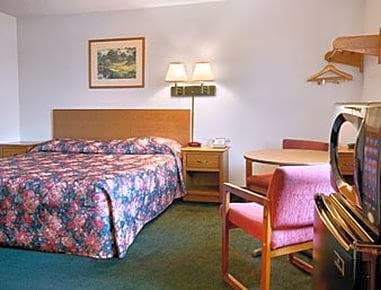 Super 8 by Wyndham Richmond/Broad Street
