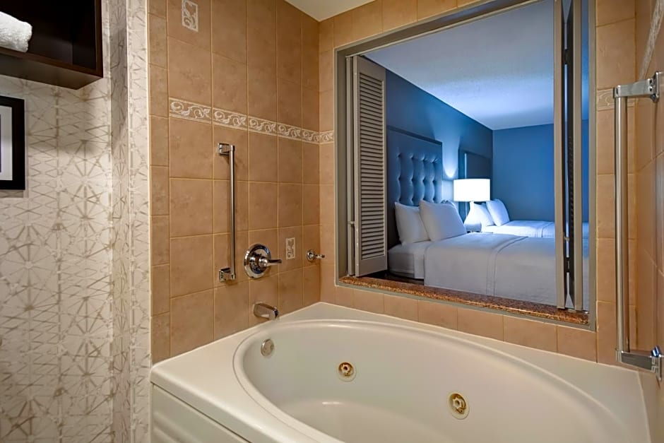 Homewood Suites by Hilton Edgewater-NYC Area
