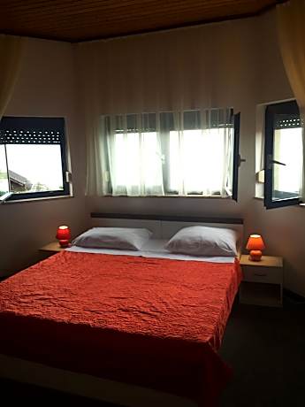 Double or Twin Room with Sea View
