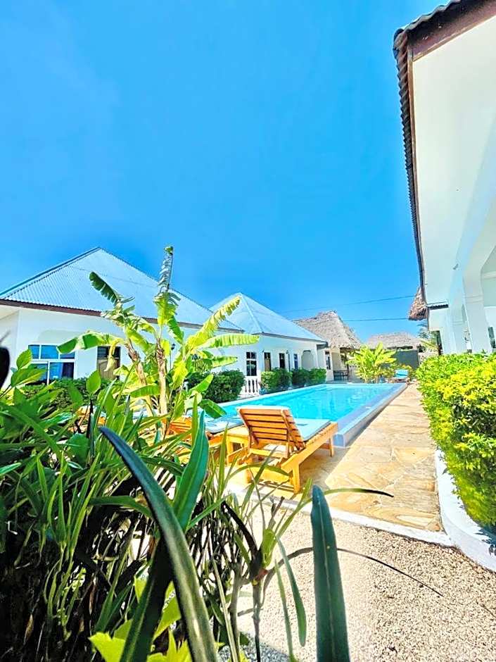 AROYA Boutique Hotel