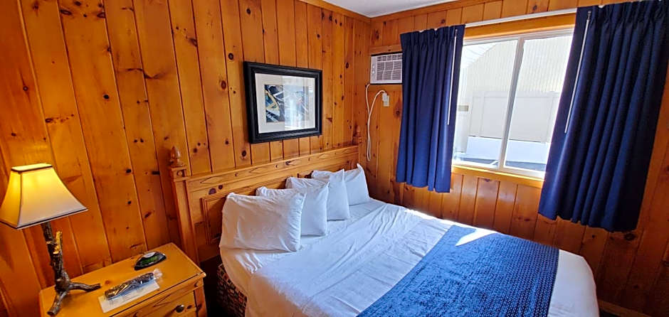 The Lake Motel