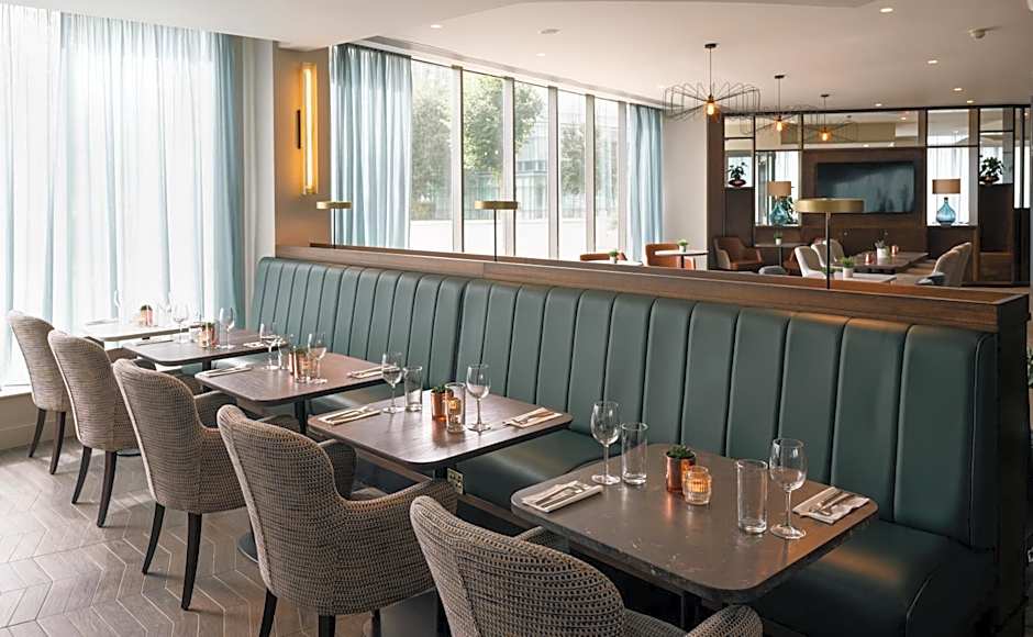 Aspect Hotel Park West