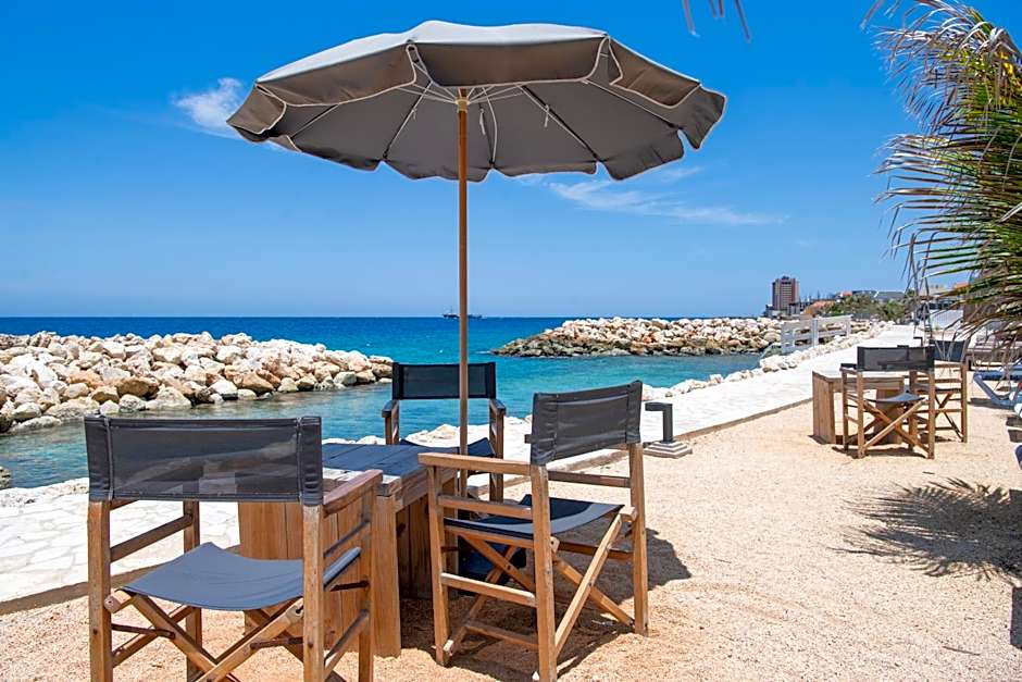 Scuba Lodge & Suites