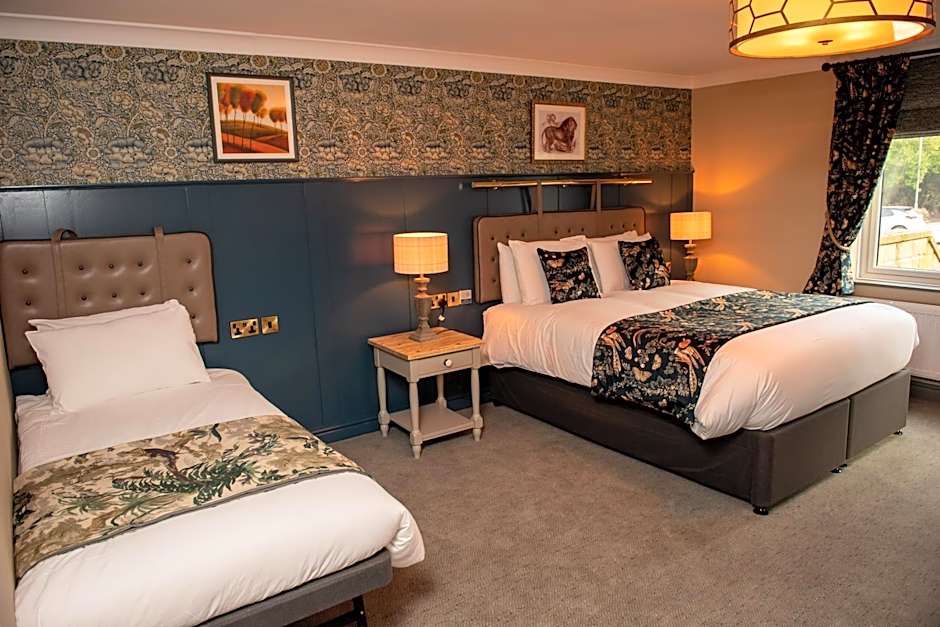 The Red Lion Inn by Chef & Brewer Collection