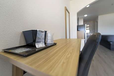 Double Room with Two Double Beds - Non-Smoking