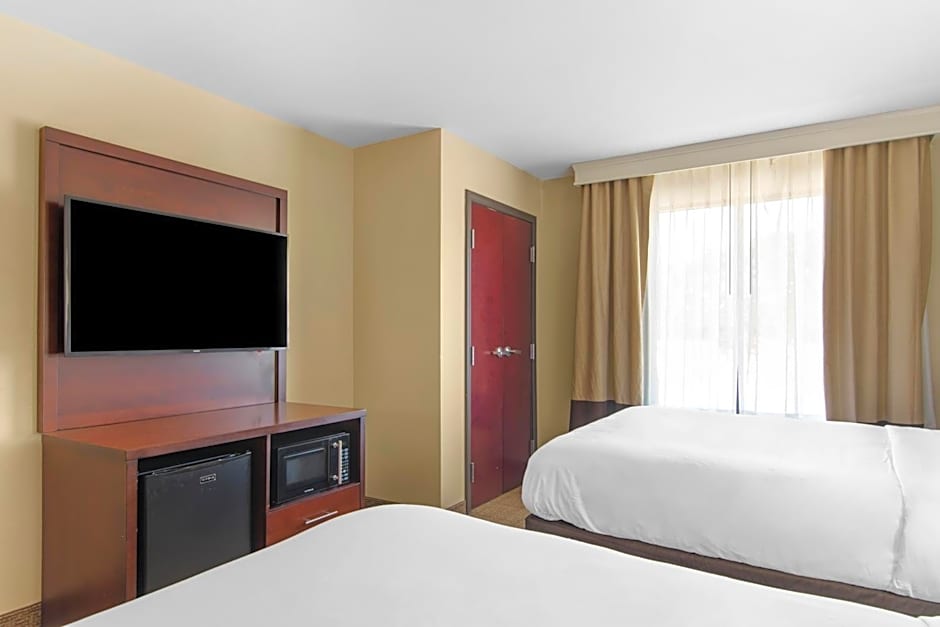 Comfort Suites Locust Grove Atlanta South