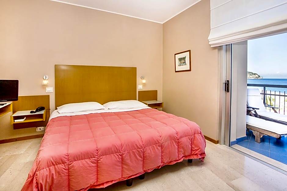 Hotel Tirreno