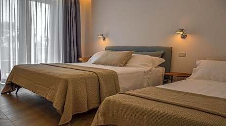 Superior Triple Room with Sea View