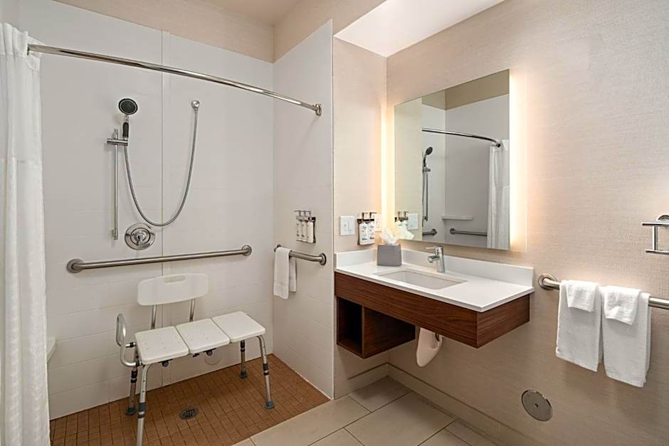 Holiday Inn Express Hotel & Suites Coeur DAlene I-90 Exit 11 By IHG