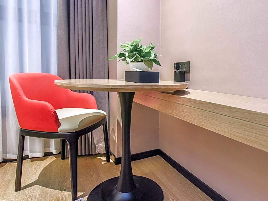 Borrman Hotel Pengshui Binjiang Road