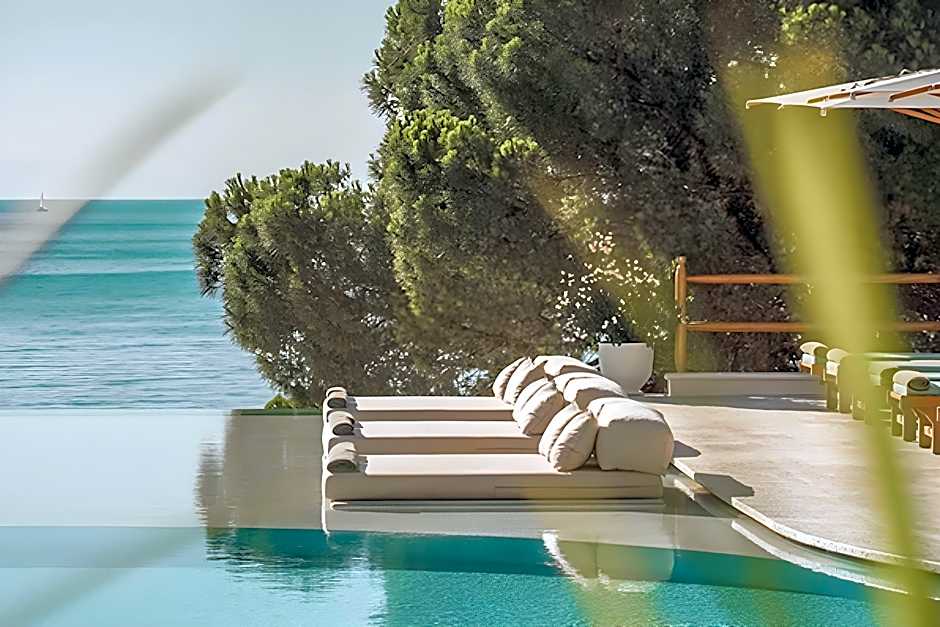 Perios Beach House - Adults Only