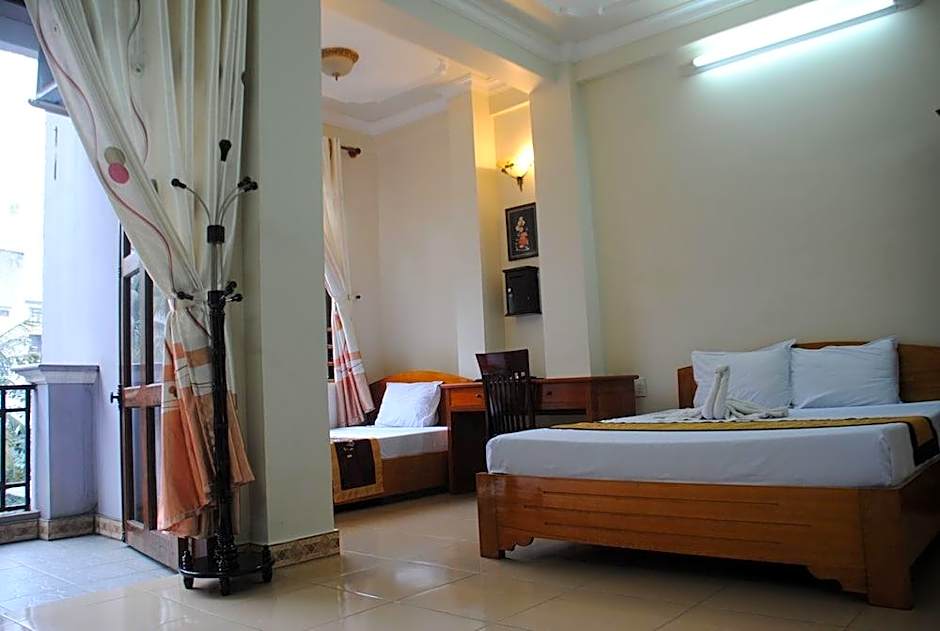 Sunny B Hotel