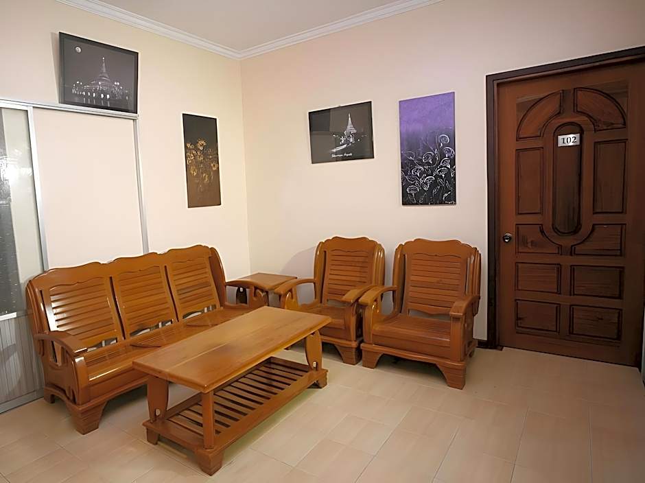 Hotel June Business Bed Breakfast