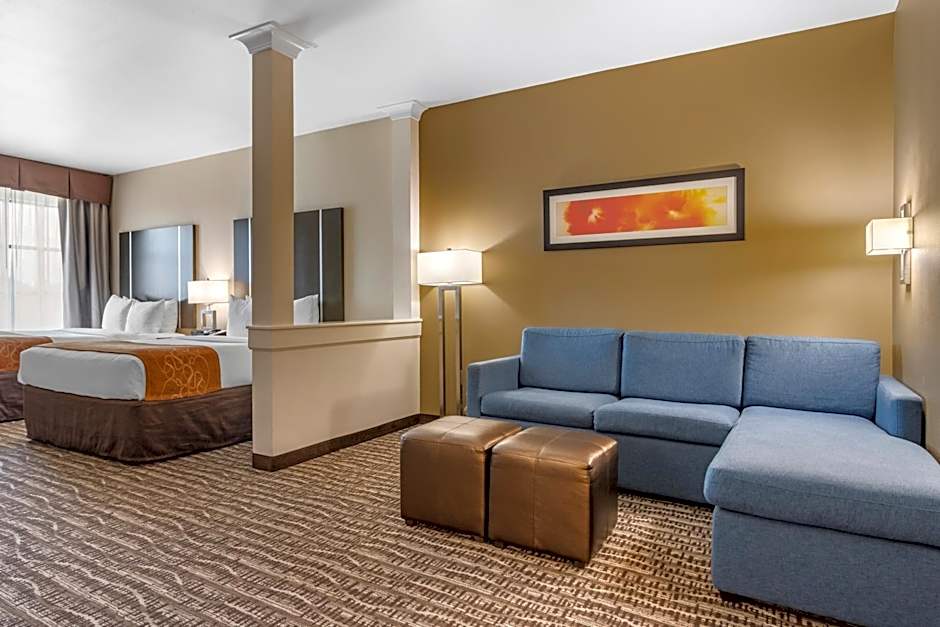 Comfort Suites Near Sam Houston Race Park