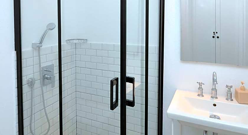 Peremere Alaçati Otel